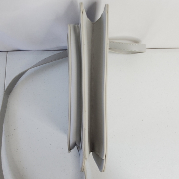 Pixie Mood Zoe Crossbody Bag Adjustable Strap Cloud Gray Vegan Leather - Picture 10 of 14